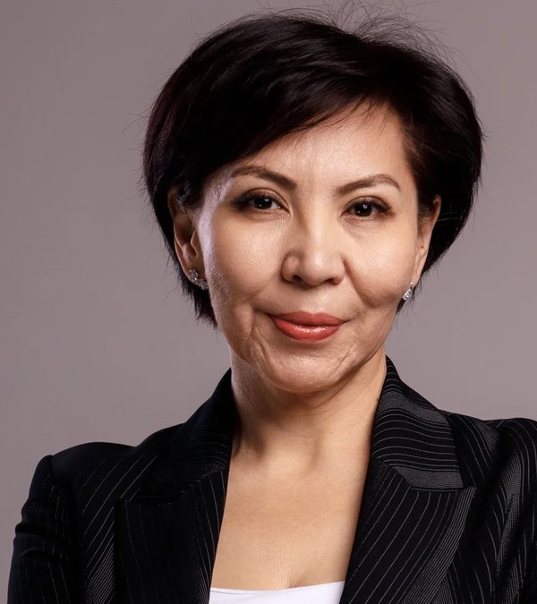 Жаркинай Амангельдиевна Аманчаева, косметолог